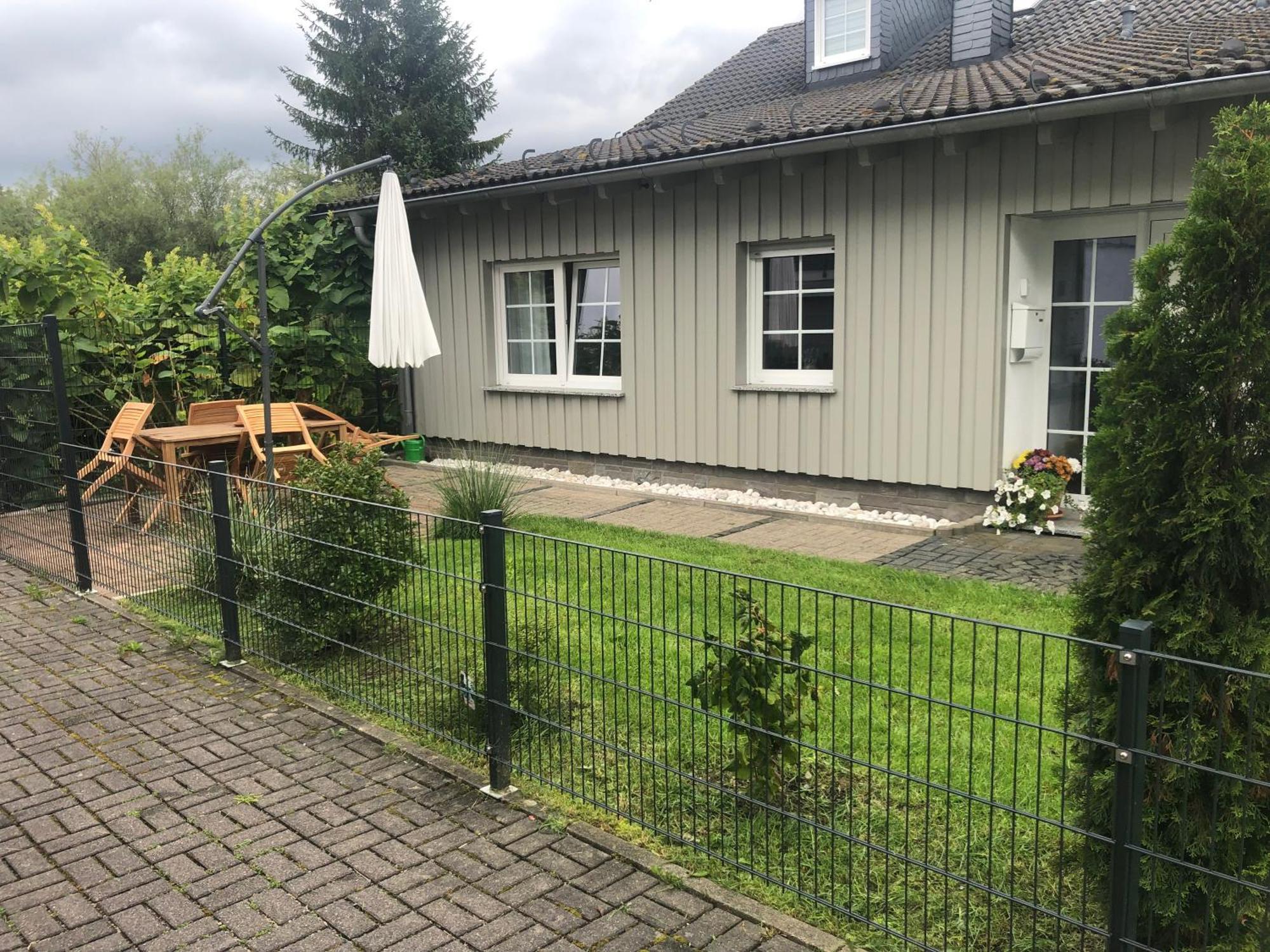 Ferienwohnung Am Rothaarsteig Bad Berleburg Exterior photo